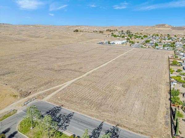 $1,500,000 | 101 Amador Street, Avenal, CA 93204