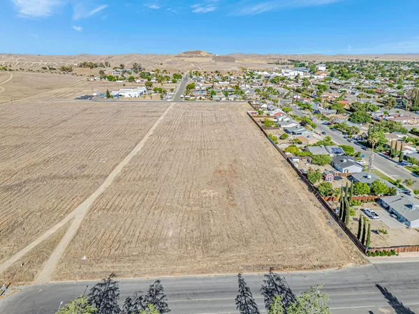 $1,500,000 | 101 Amador Street, Avenal, CA 93204