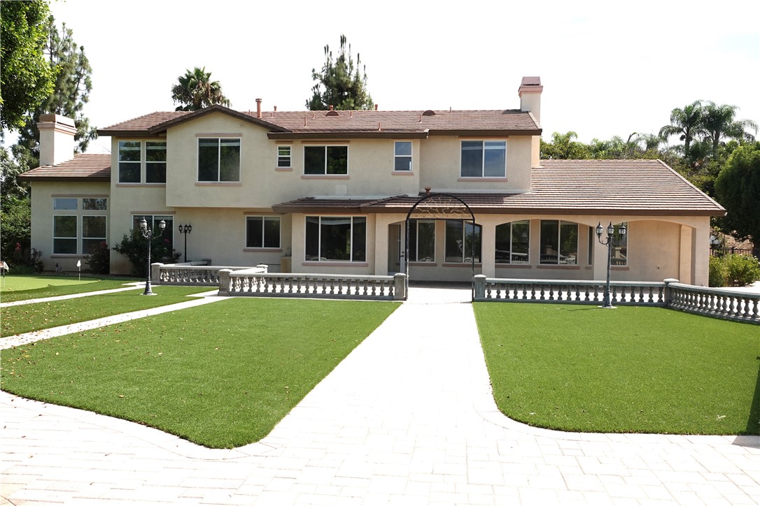 7535 Misty View Place Riverside, CA 92506 - Photo 3 of 52 Gallery Image 3