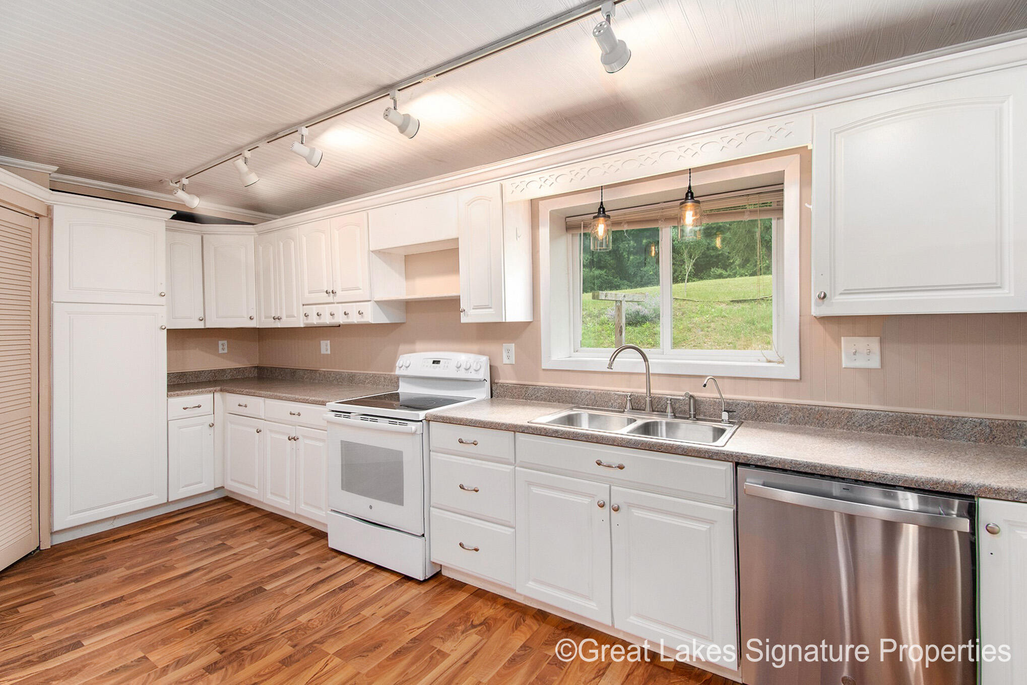 6047 Belding Road Belding, MI 48809 - Photo 8 of 19 WTM_0062