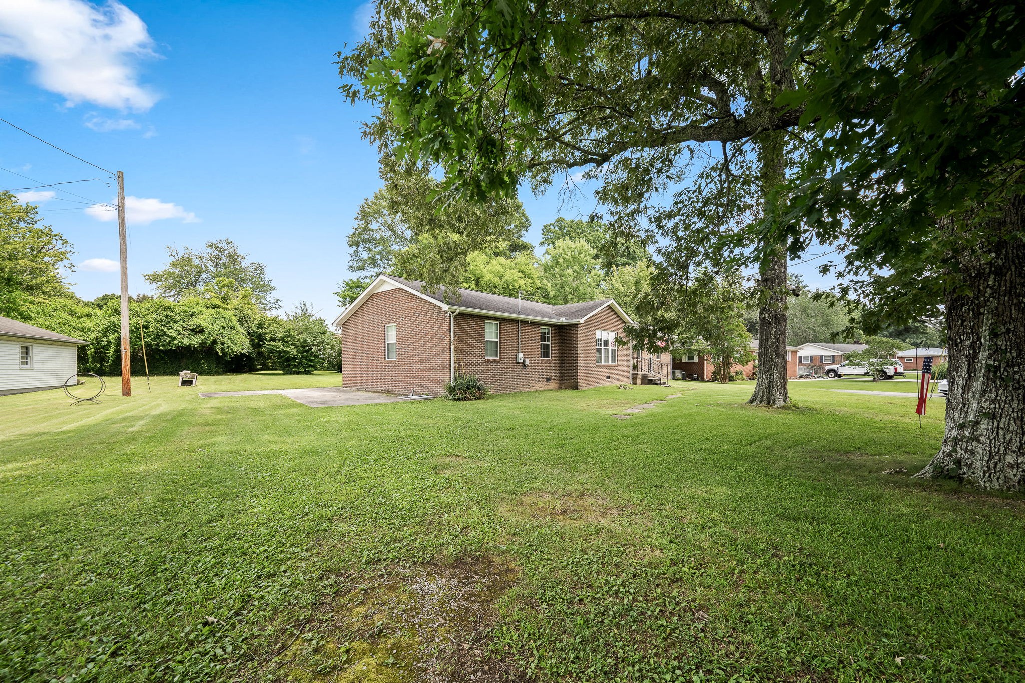 114 Ragan Street Tullahoma, TN 37388 - Photo 4 of 37