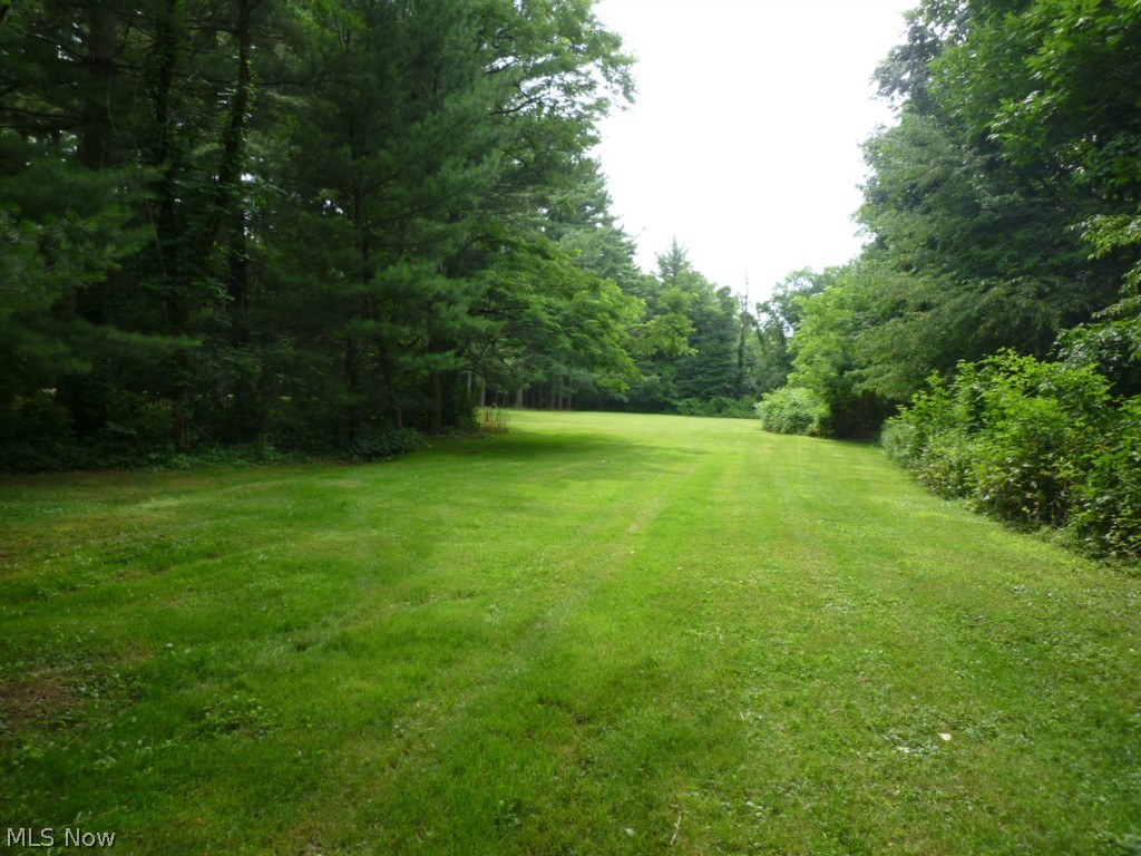 11241 County Line Road Chesterland, OH 44026 - Photo 3 of 25 Gallery Image 3