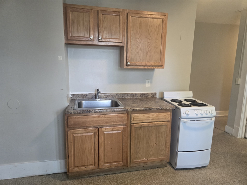 529 Union Street, Unit 1L Springfield, MA 01109 - Photo 11 of 11