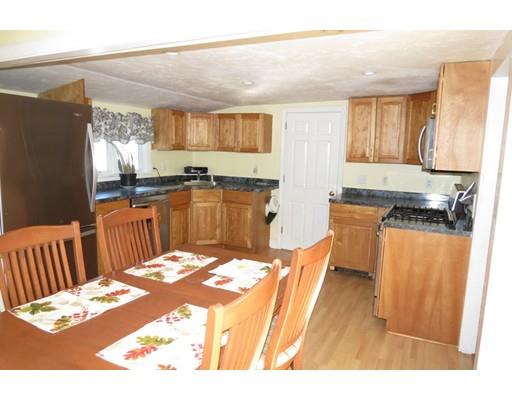 39 Wituwamat Road Weymouth, MA 02191 - Photo 2 of 33 Gallery Image 2