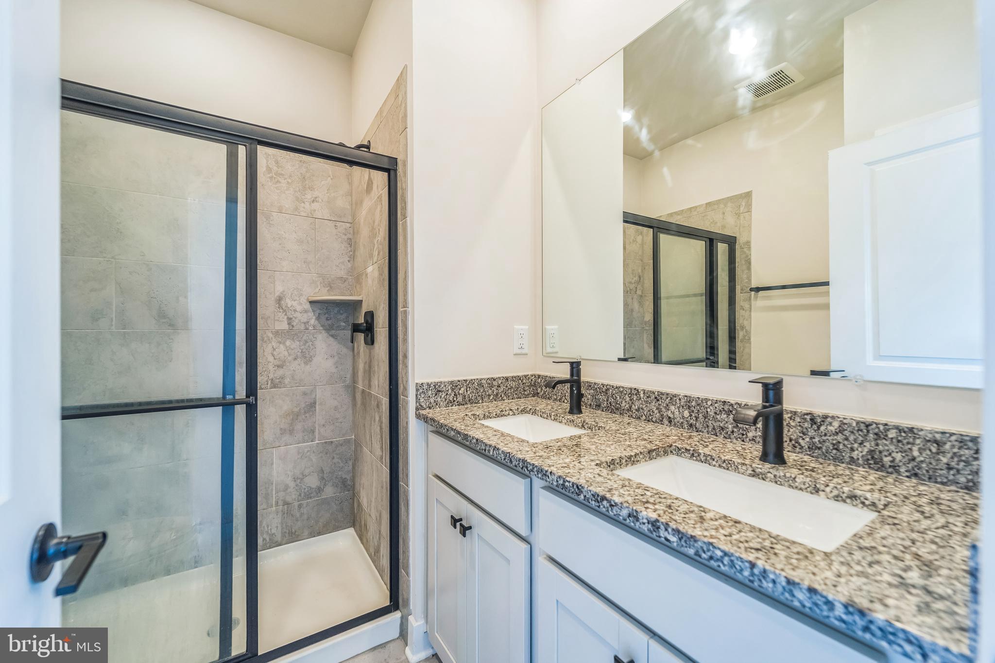 4306 Roland Heights Avenue Baltimore, MD 21211 - Photo 17 of 32 Master Bathroom