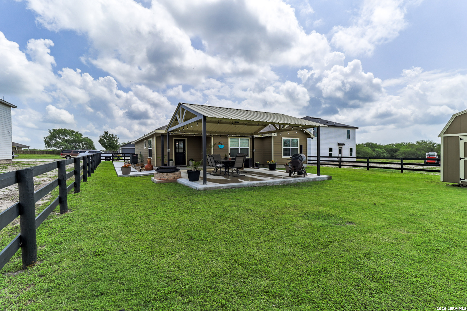 615 Cadena Loop Kenedy, TX 78119 - Photo 18 of 32
