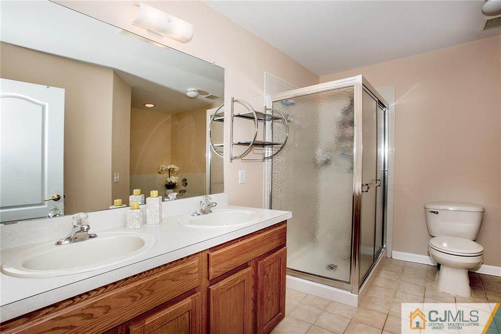 46 Hawthorne Road North Brunswick, NJ 08902 - Photo 15 of 25 Gallery Image 15
