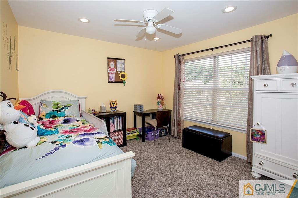 46 Hawthorne Road North Brunswick, NJ 08902 - Photo 17 of 25 Gallery Image 17