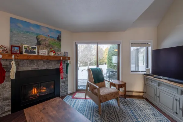 $485,000 | 111 Lakeland Drive, Unit D, Hartford, VT 05059