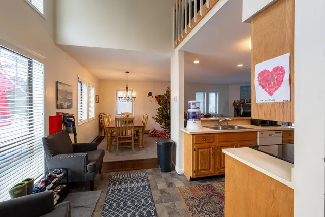 $495,000 | 111 Lakeland Drive, Unit D, Hartford, VT 05059