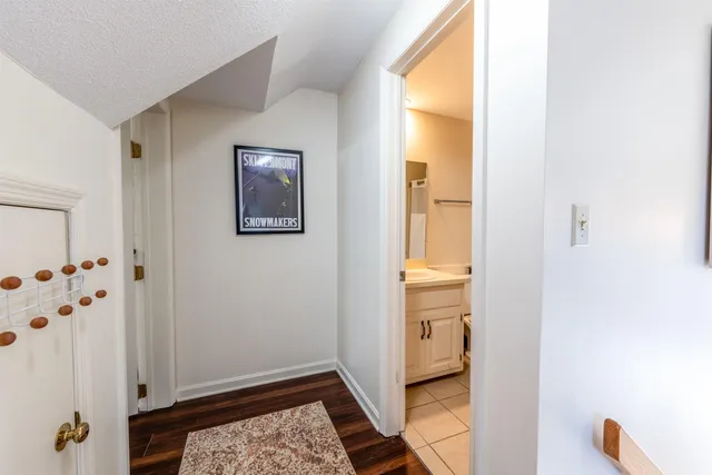 $495,000 | 111 Lakeland Drive, Unit D, Hartford, VT 05059