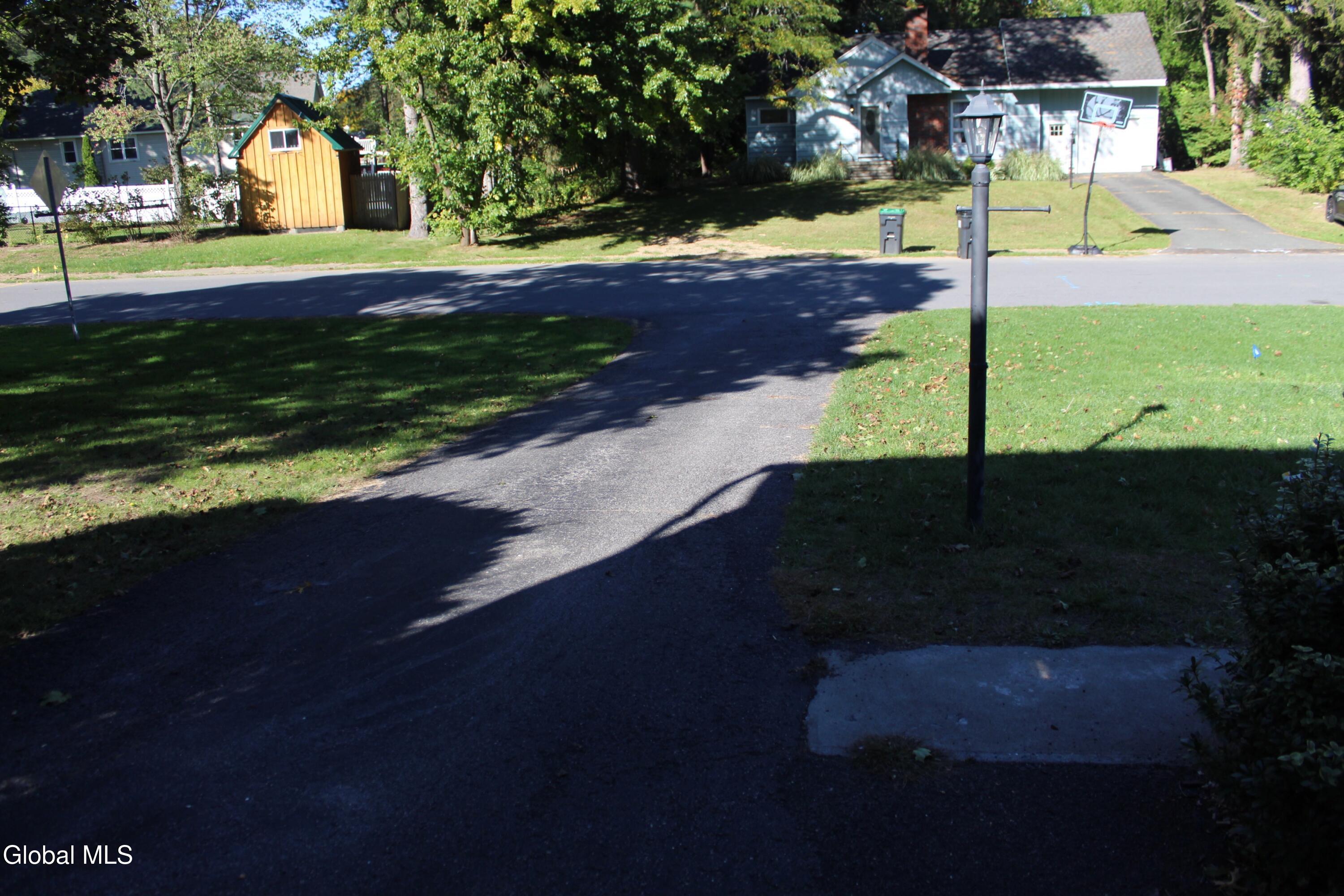 4 Country Road Guilderland, NY 12203 - Photo 9 of 32 IMG_1690