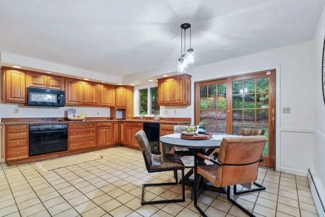 $1,095,000 | 369 Border Road, Concord, MA 01742