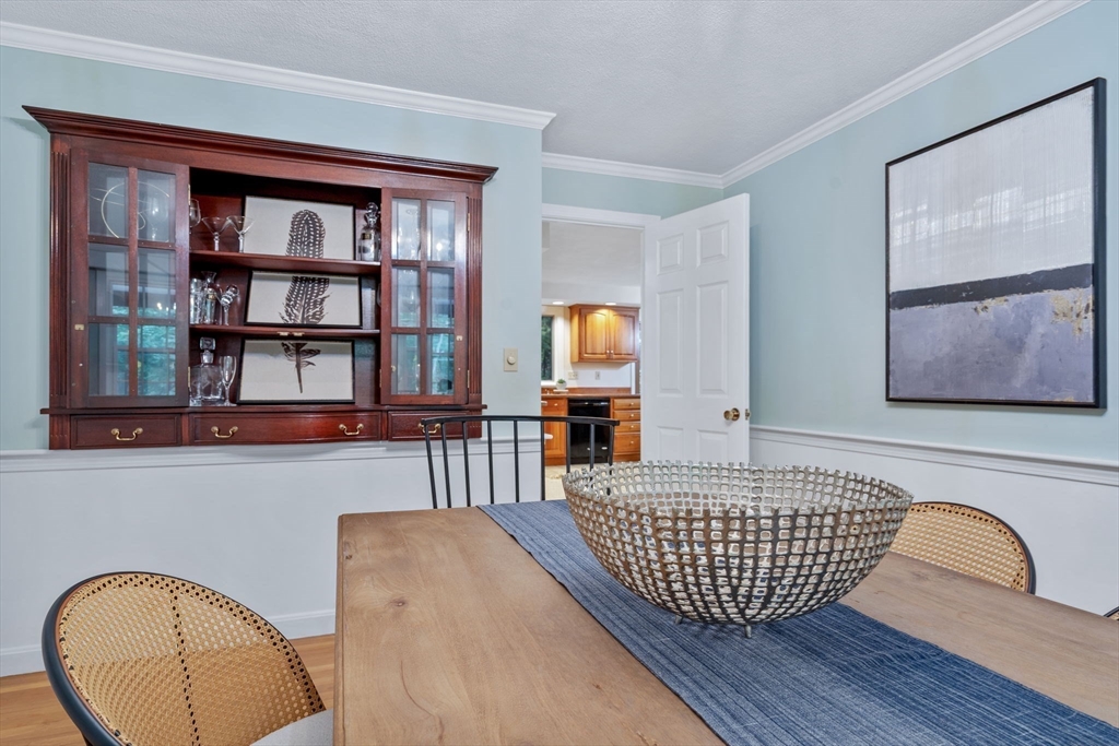 369 Border Road Concord, MA 01742 - Photo 16 of 34 a living room with furniture