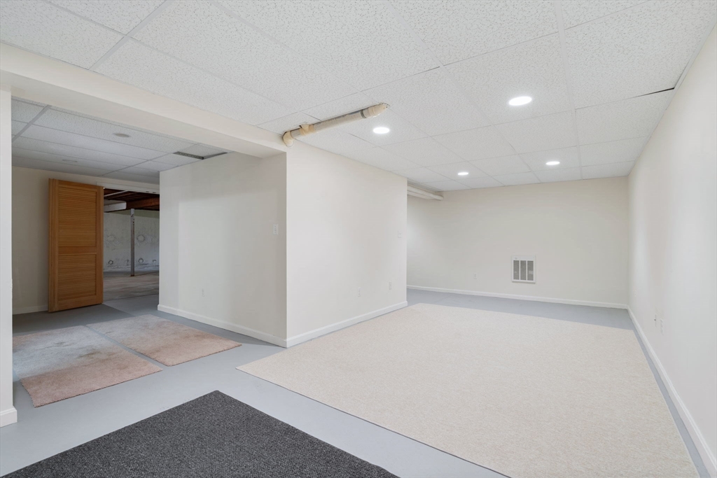 369 Border Road Concord, MA 01742 - Photo 29 of 34 a view of empty room