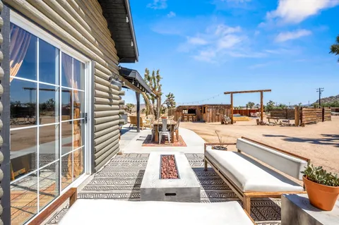 $995,000 | 5177 Roy Rogers Road, Pioneertown, CA 92268