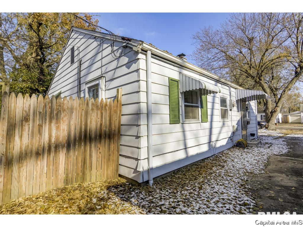 3027 South 2nd Street Springfield, IL 62703 - Photo 8 of 32
