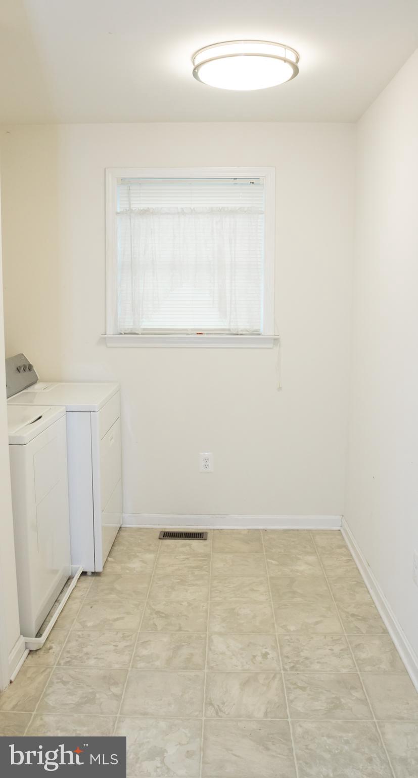 988 Hook Road Westminster, MD 21157 - Photo 32 of 36 Gallery Image 32