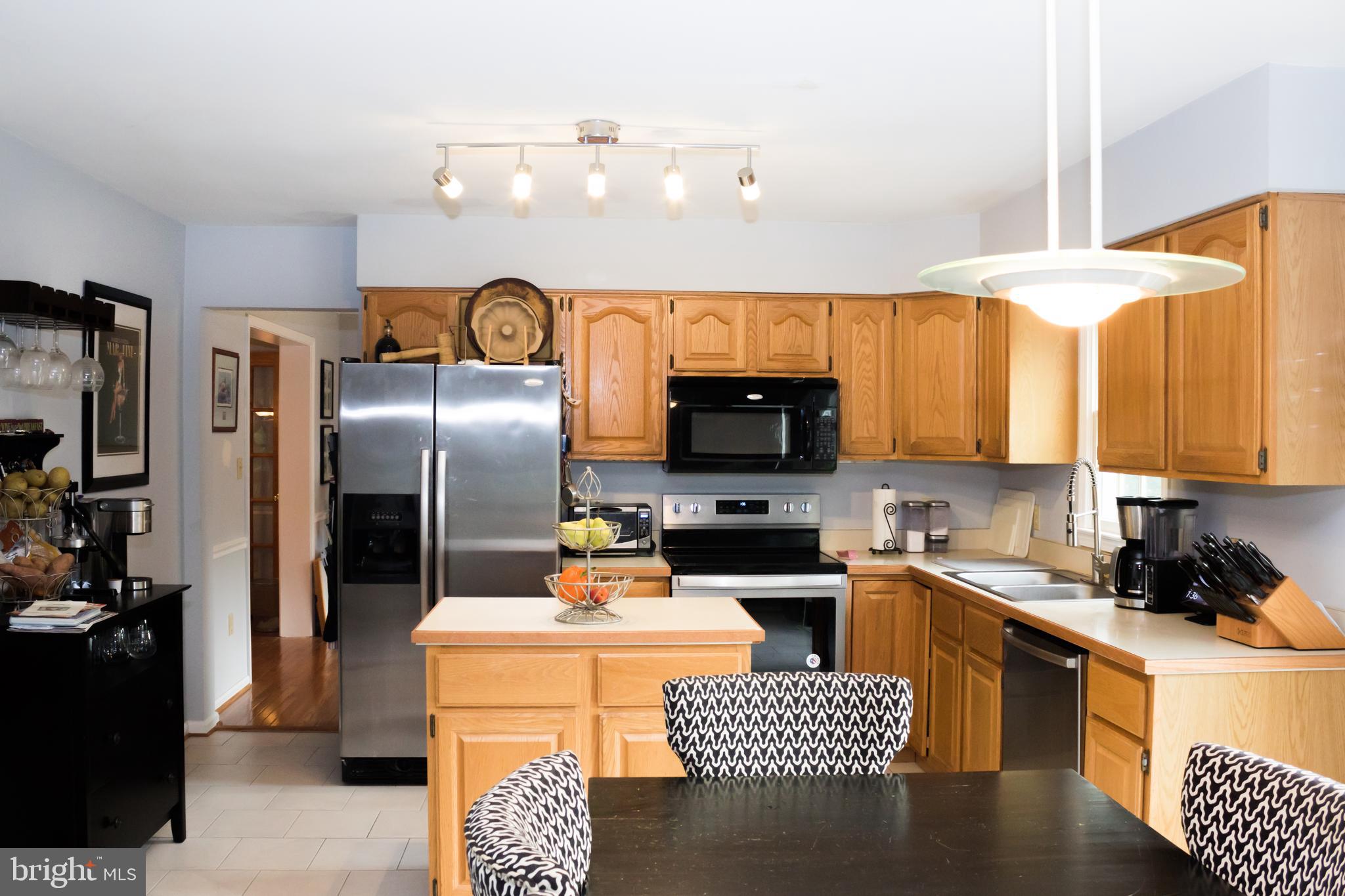 988 Hook Road Westminster, MD 21157 - Photo 7 of 36 Gallery Image 7