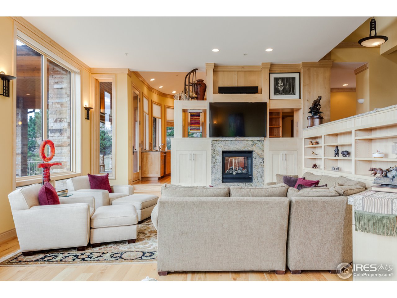 5235 Olde Stage Road Boulder, CO 80302 - Photo 10 of 40 Living Room