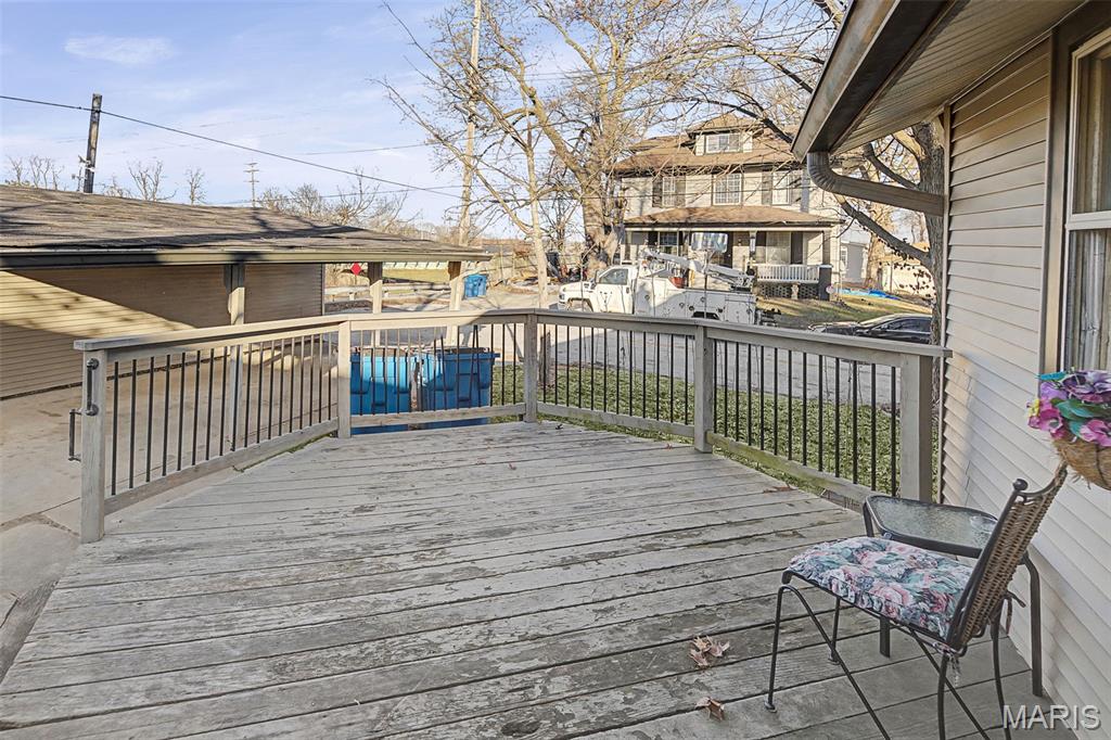 3322 Jackson Street Alton, IL 62002 - Photo 5 of 37