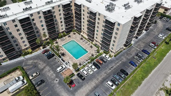 $180,000 | 2901 26th Street West, Unit 601, Bradenton, FL 34205