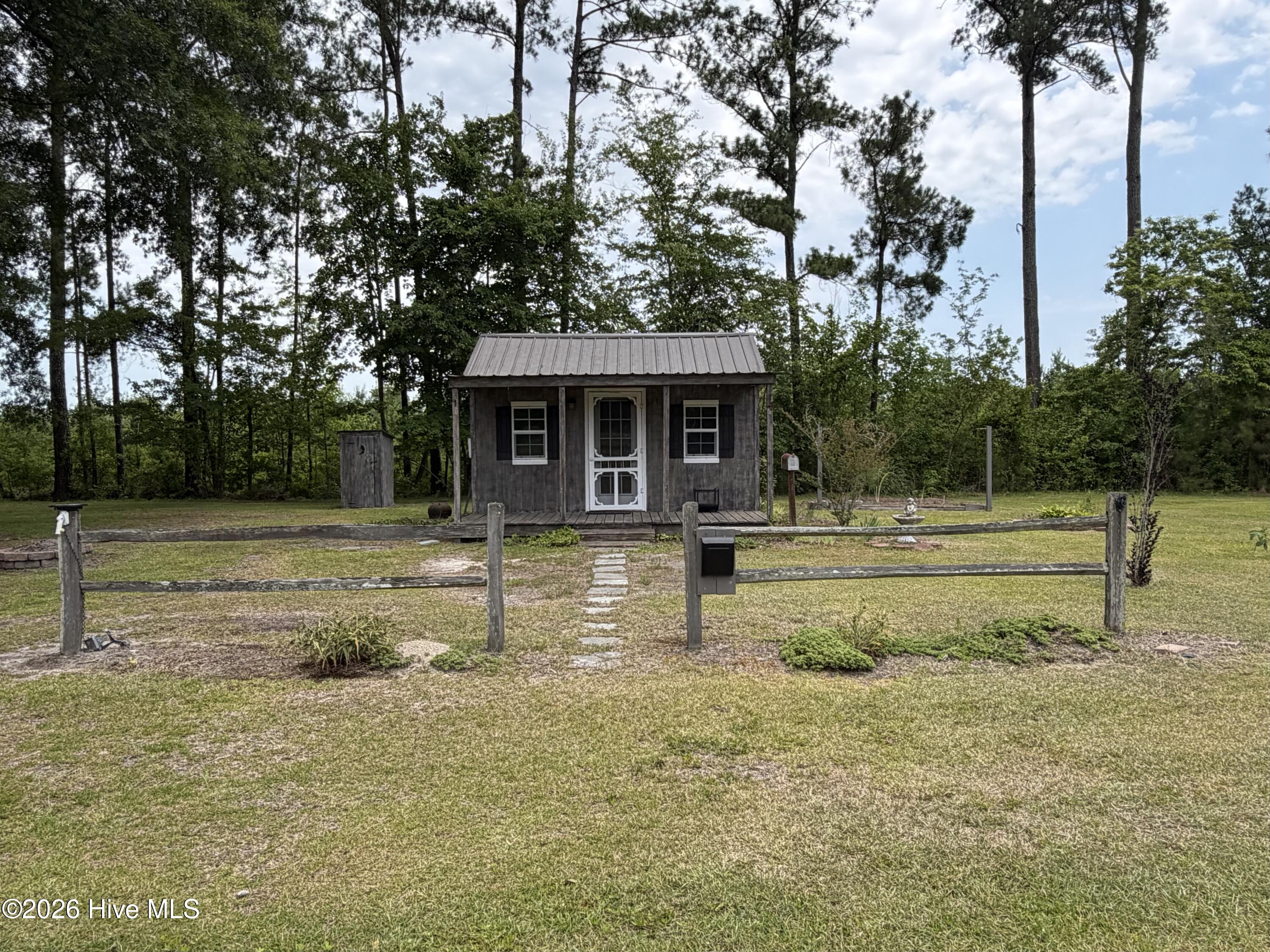3144 Wintergreen Road Cove City, NC 28523 - Photo 36 of 54 She Shed