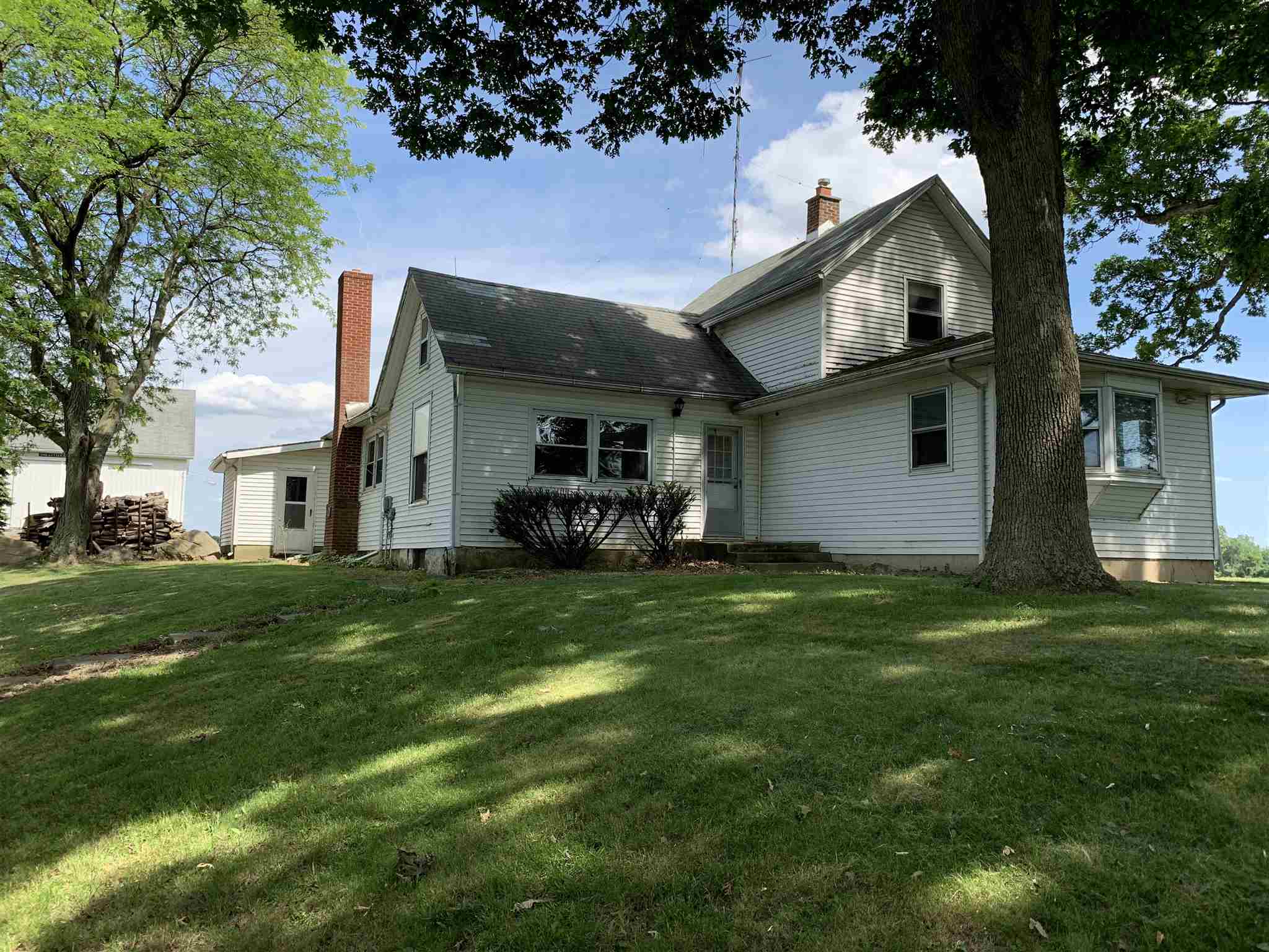 9502 Johnson Road Fort Wayne, IN 46818 - Photo 1 of 29