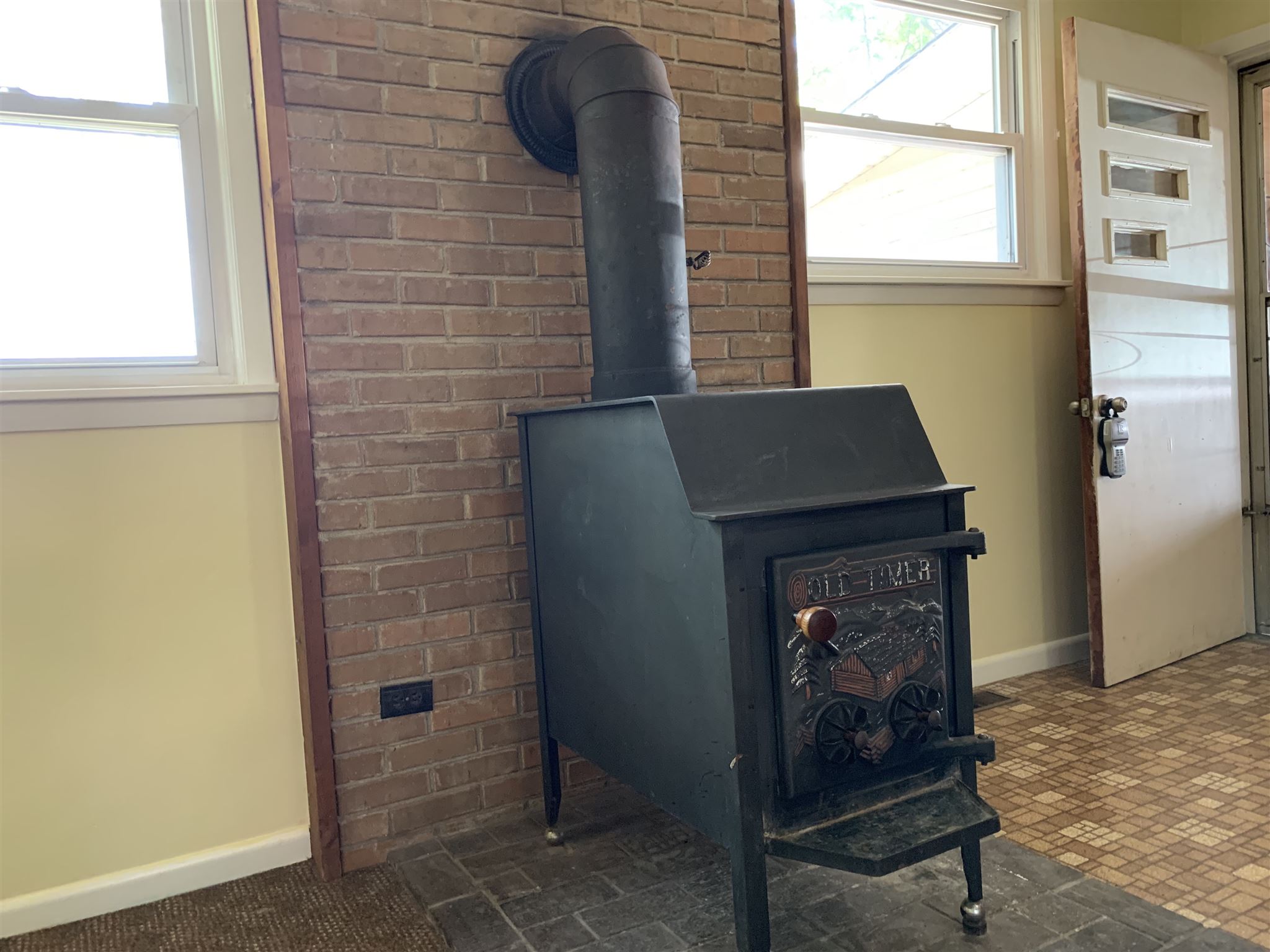 9502 Johnson Road Fort Wayne, IN 46818 - Photo 12 of 29