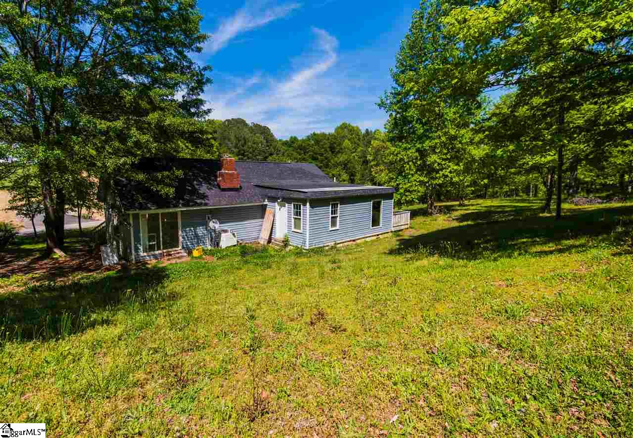 235 South Moore Road Fountain Inn, SC 29644 - Photo 3 of 28