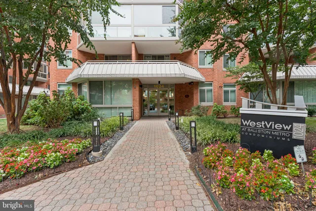 $560,000 | 1024 North Utah Street, Unit 524, Arlington, VA 22201