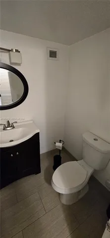 $161,500 | 1830 Dixianna Street, Unit 203, Hollywood, FL 33020