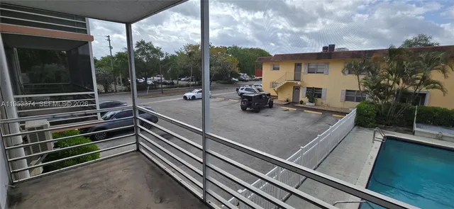 $161,500 | 1830 Dixianna Street, Unit 203, Hollywood, FL 33020