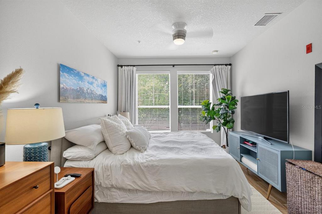 1185 Southwest 9th Road, Unit 212 Gainesville, FL 32601 - Photo 22 of 30