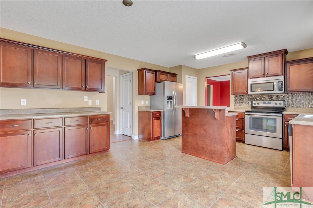 349 Live Oak Church Road Hinesville, GA 31313 - Photo 13 of 45 Gallery Image 13
