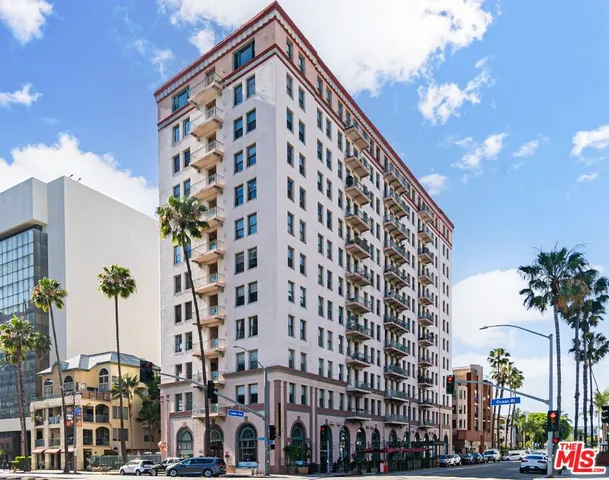 $498,900 | 455 East Ocean Boulevard, Unit 502, Long Beach, CA 90802