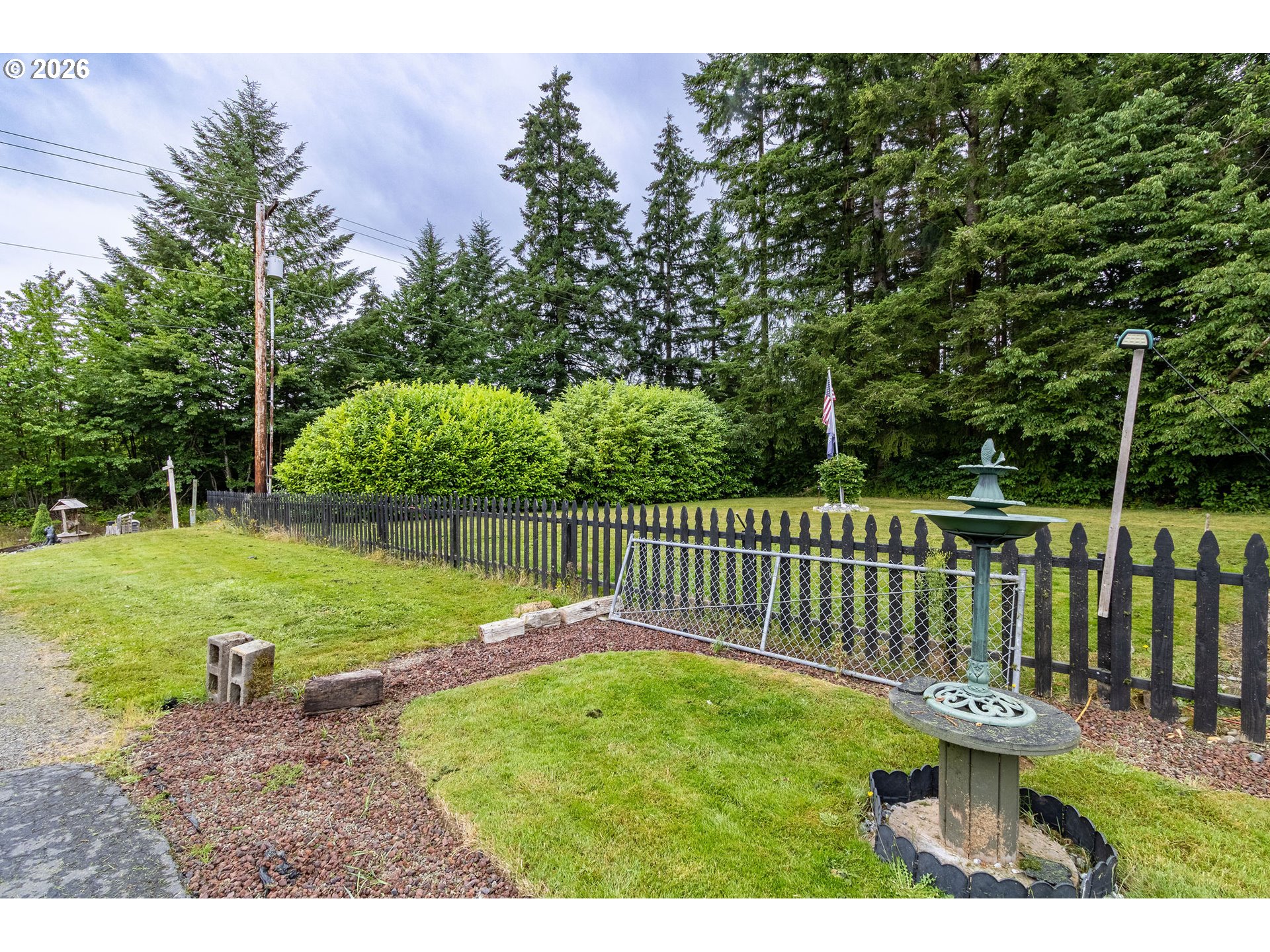 166 Burchett Road Onalaska, WA 98570 - Photo 2 of 19