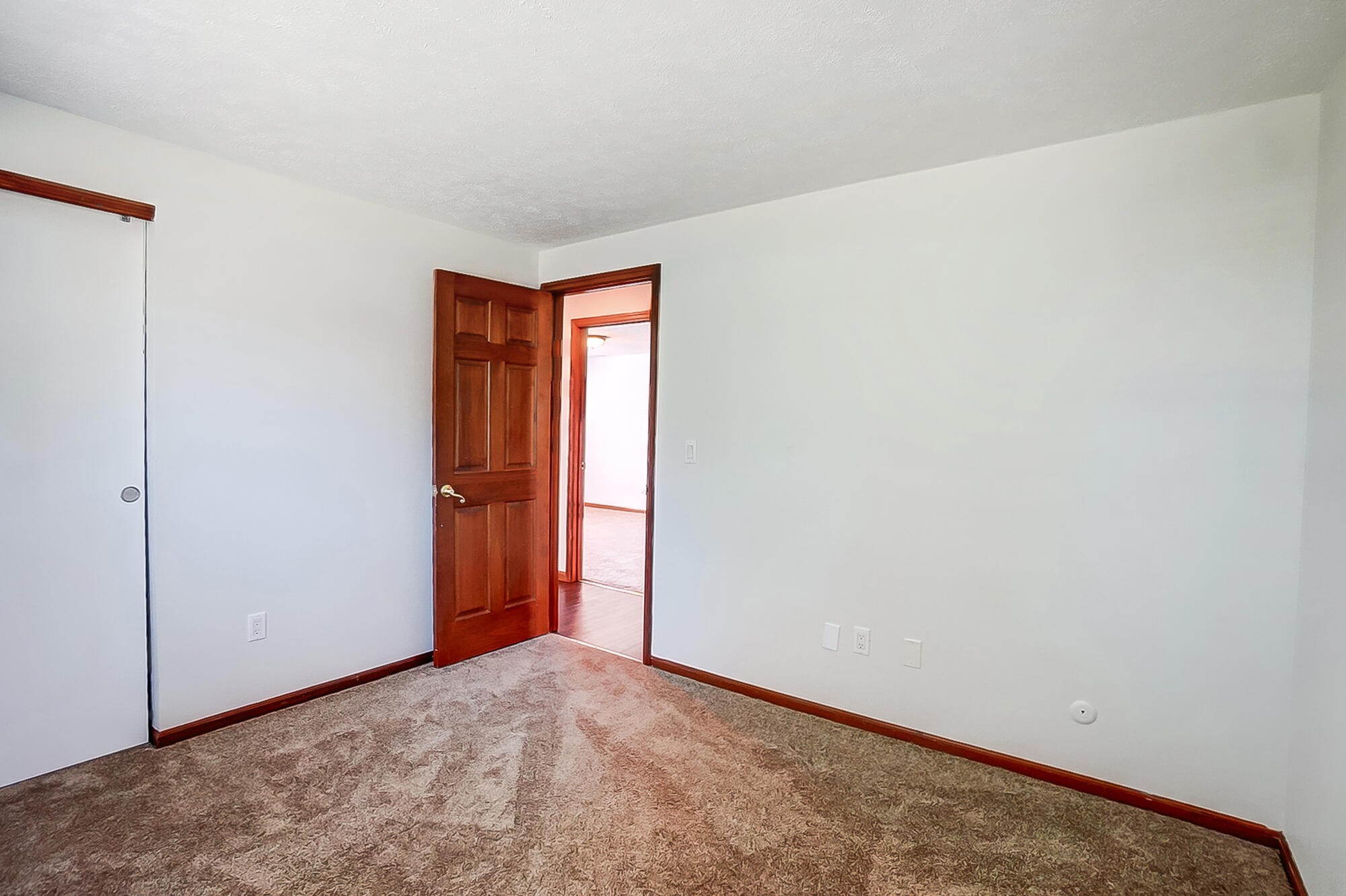 3671 Springfield Jamestown Road Springfield, OH 45502 - Photo 12 of 31