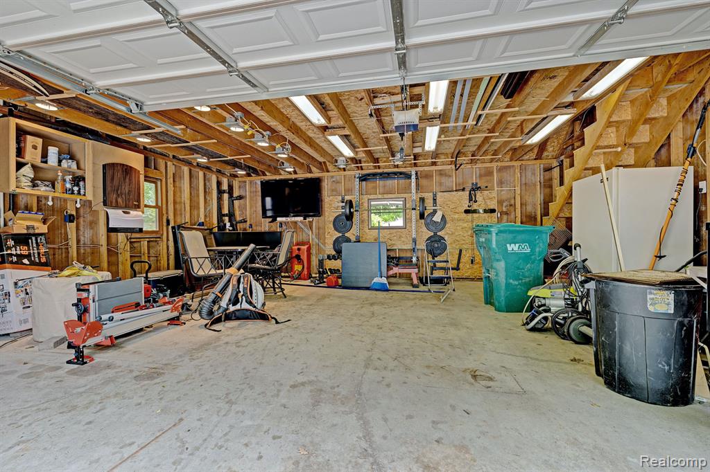 1523 Rochester Road Leonard, MI 48367 - Photo 8 of 62 Gallery Image 8