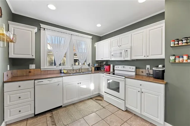 $239,500 | 436 South Ash Street, Ottawa, KS 66067