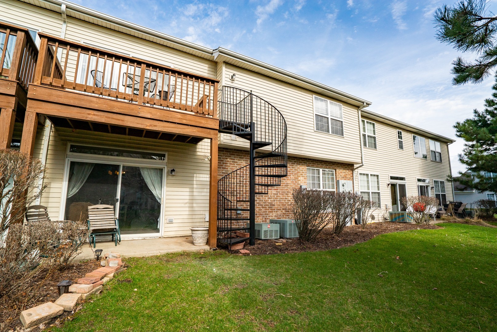24100 Pear Tree Circle Plainfield, IL 60585 - Photo 13 of 13 a front view of a house with a yard