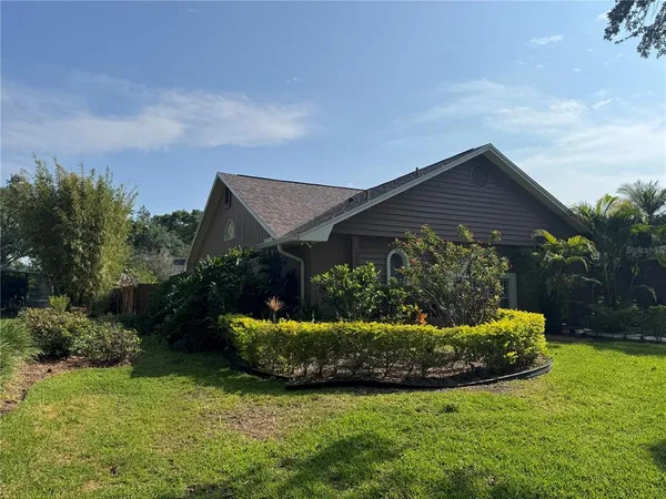$3,900 | 16713 Sheffield Park Drive, Lutz, FL 33549