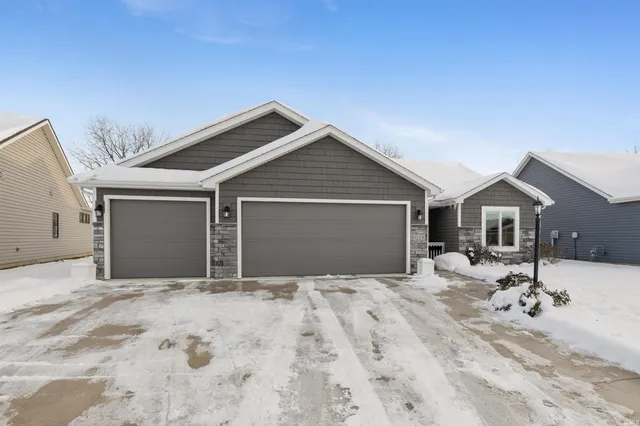 $350,000 | 1229 Fizzo Way, Huntertown, IN 46748