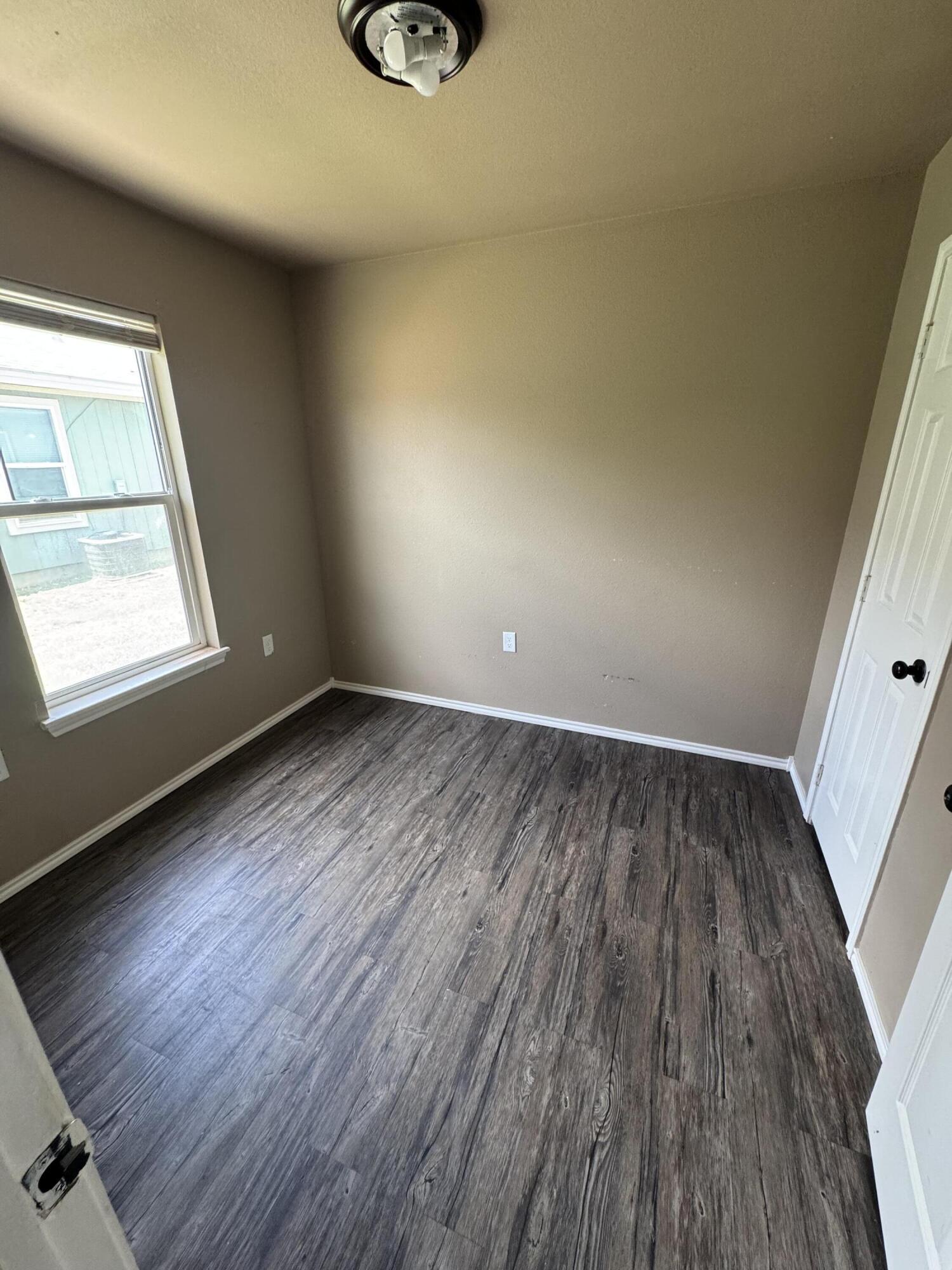 301 36th Street, Unit A & B Lubbock, TX 79404 - Photo 19 of 19 IMG_9550