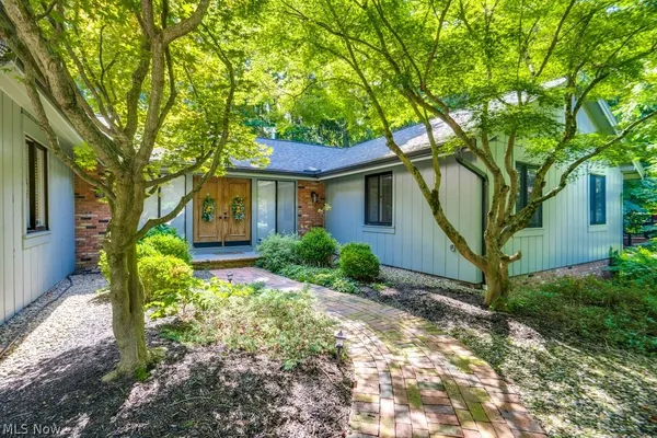 $570,000 | 849 Pine Cone Ovl, Northfield, OH 44067