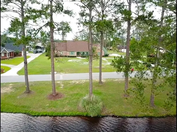 $549,000 | 220 Lake Shore Drive, Alma, GA 31510