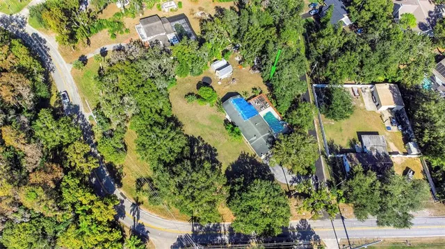 $399,000 | 17902 Burnside Drive, Lutz, FL 33548