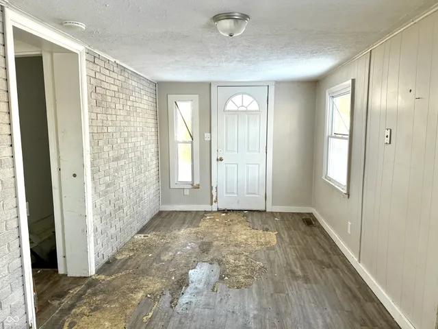 $59,900 | 1702 Arrow Avenue, Anderson, IN 46016