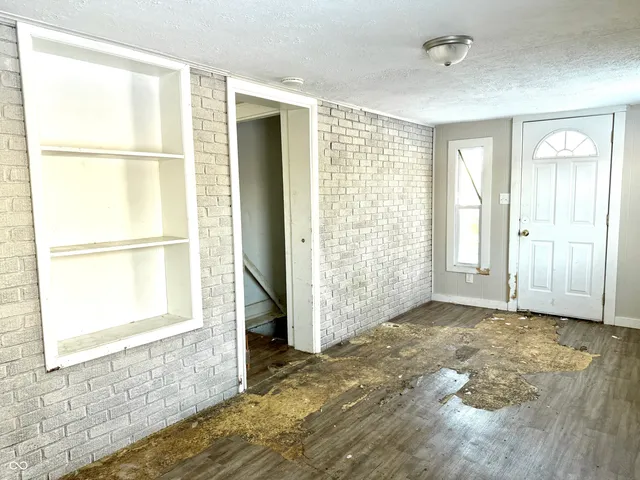 $59,900 | 1702 Arrow Avenue, Anderson, IN 46016