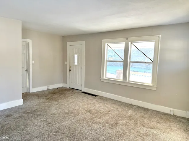 $59,900 | 1702 Arrow Avenue, Anderson, IN 46016